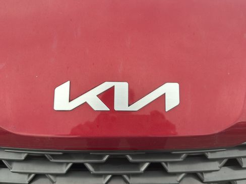Used 2024 Kia K5 LXS FWD image 15