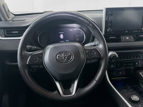 Used 2021 Toyota RAV4 Limited image 18
