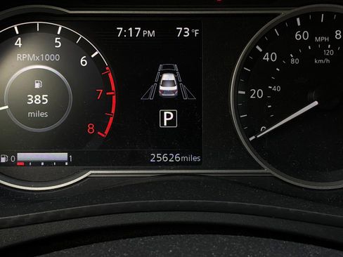 Used 2025 Nissan Versa SV FWD image 34