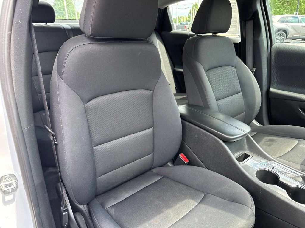 Used 2025 Chevrolet Malibu LT FWD image 33