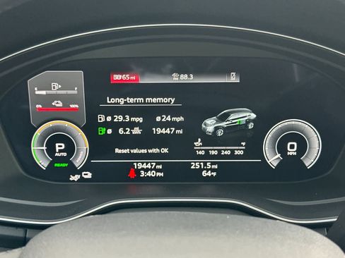 Used 2023 Audi Q5 e Premium Plus w/ Premium Plus Package image 24