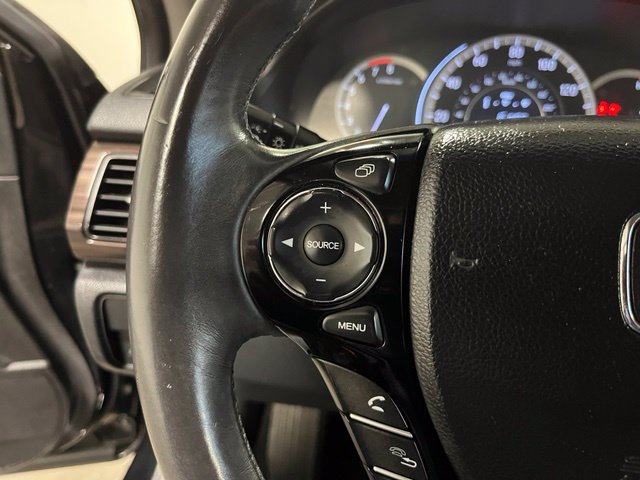 Used 2016 Honda Accord EX-L image 25