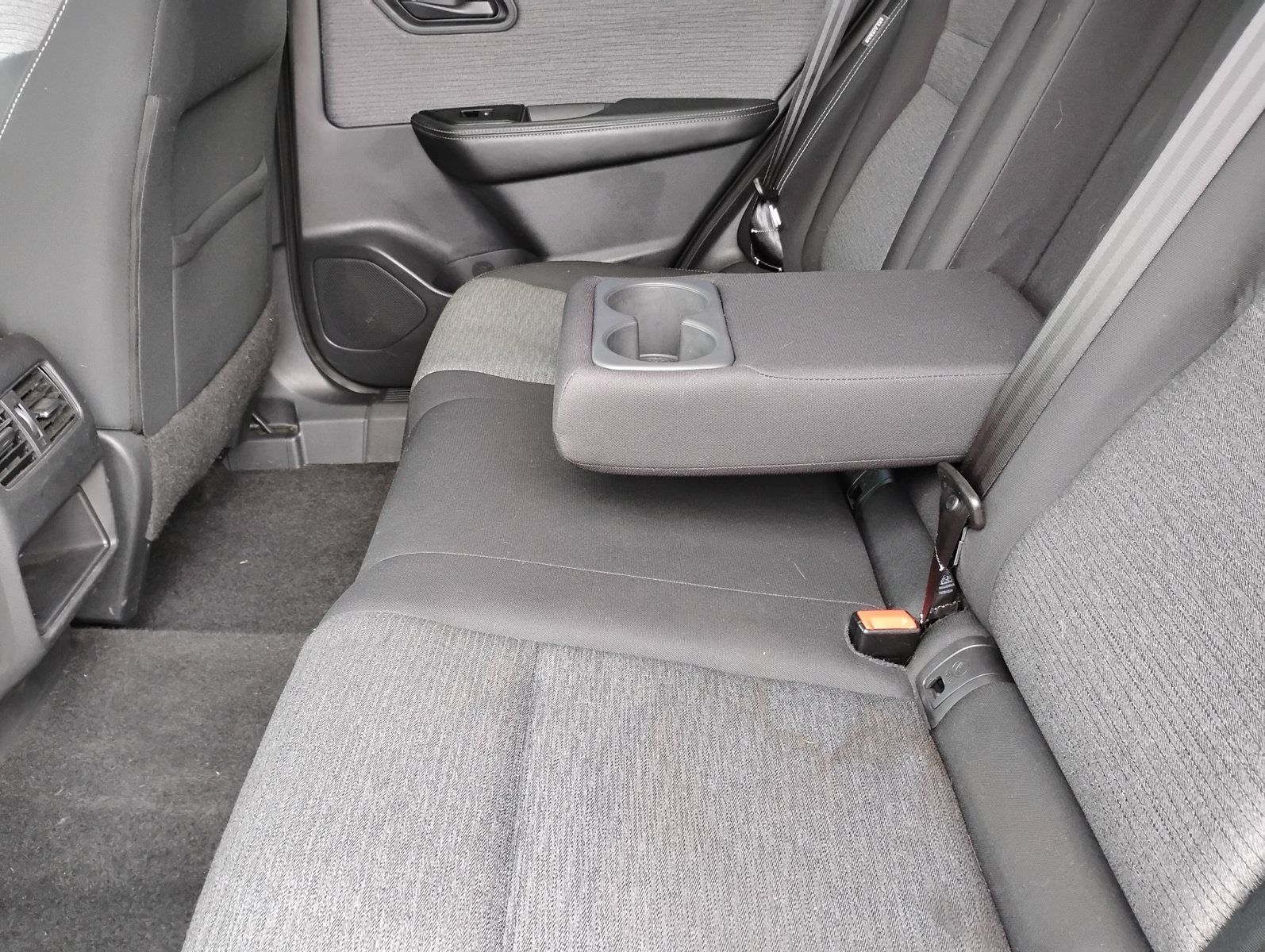 Used 2021 Nissan Rogue S AWD/4WD image 28
