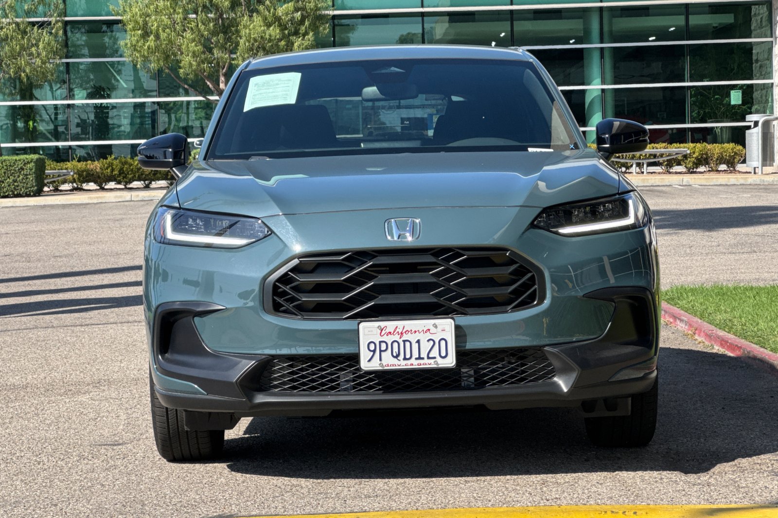 Certified 2025 Honda HR-V Sport image 3