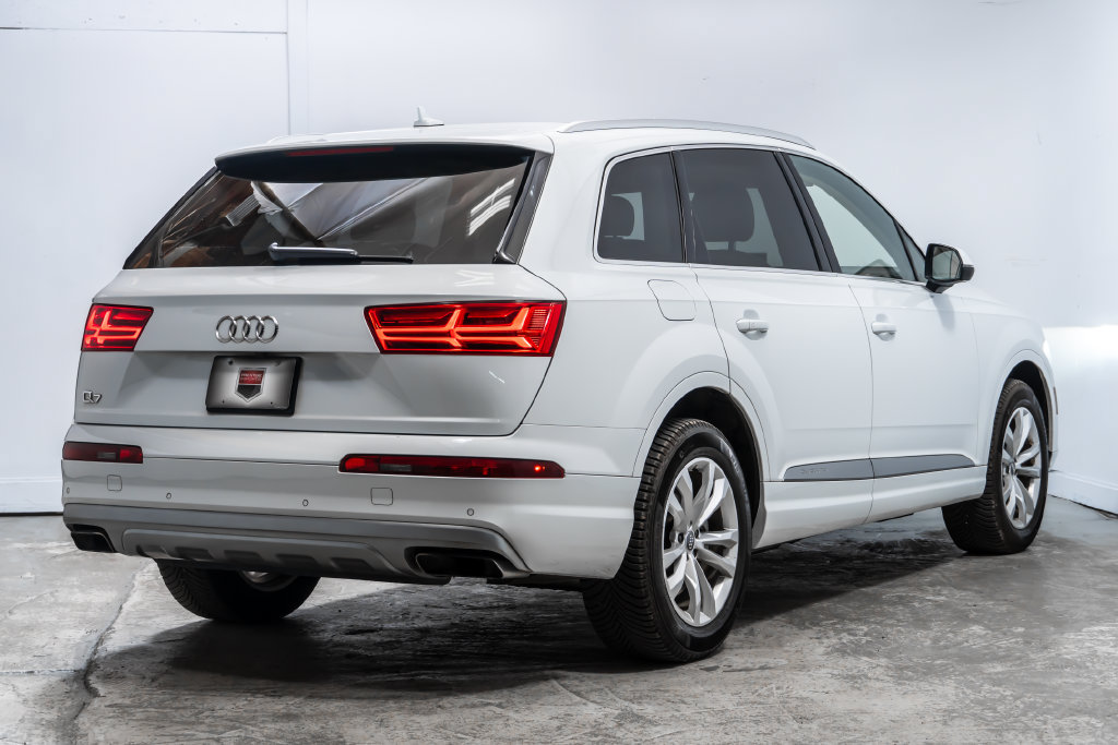 Used 2019 Audi Q7 3.0T Premium Plus w/ Premium Plus Package AWD/4WD image 7