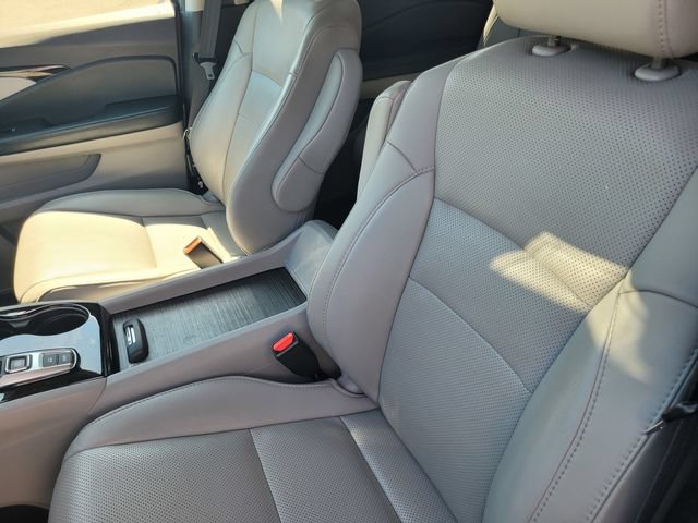 Used 2019 Honda Pilot Elite image 11