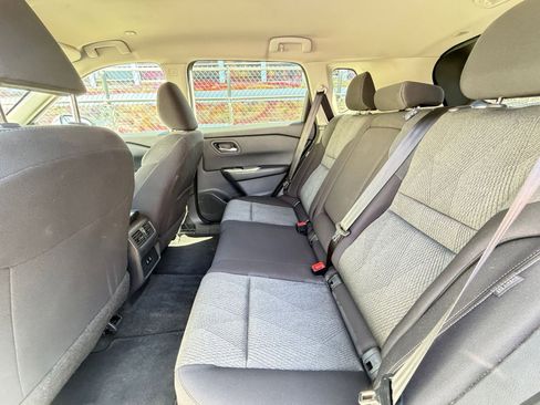 Used 2024 Nissan Rogue SV AWD/4WD image 25