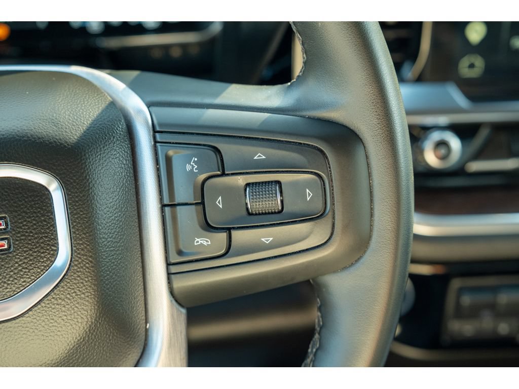 Used 2025 GMC Sierra 1500 SLT AWD/4WD image 19