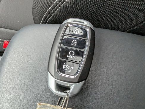 Certified 2024 Hyundai Venue SEL image 37