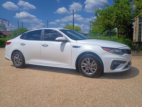 Used 2020 Kia Optima LX FWD image 13