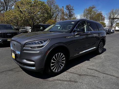 Certified 2023 Lincoln Aviator AWD w/ Premium Package image 9