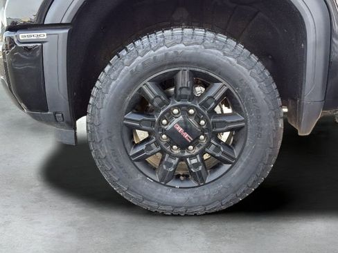 Used 2025 GMC Sierra 3500 AT4 w/ AT4 Premium Plus Package image 39