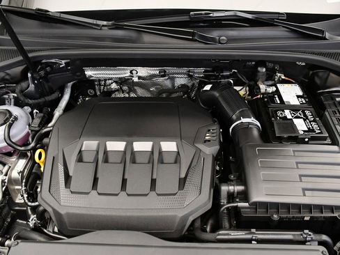 Used 2025 Audi Q3 2.0T Premium w/ Convenience Package image 11