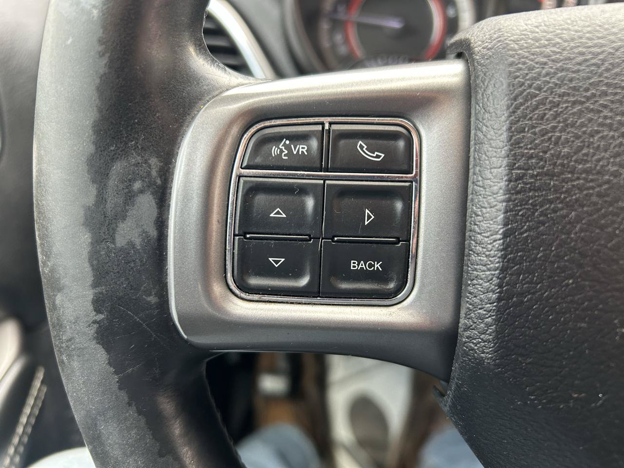Used 2015 Dodge Journey Crossroad w/ Flexible Seating Group FWD image 19