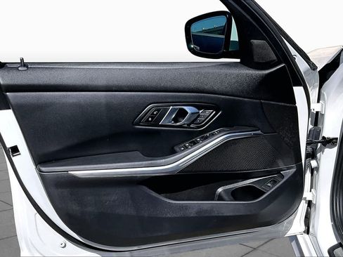 Used 2024 BMW 330i Sedan w/ Convenience Package RWD image 22