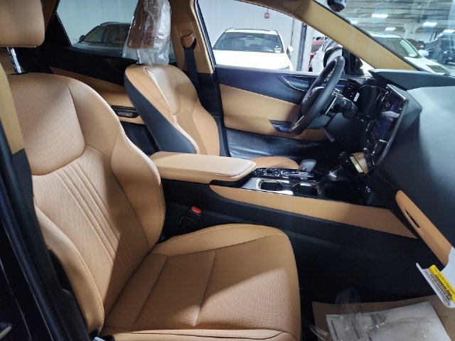 New 2026 Lexus NX 350 AWD image 24