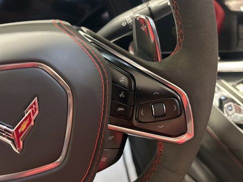 Used 2024 Chevrolet Corvette Stingray Premium Conv w/ 3LT image 15