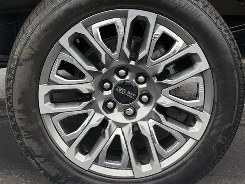 Used 2023 GMC Sierra 1500 Denali Ultimate image 13