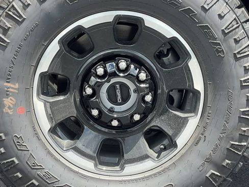 New 2026 Ford F350 Platinum w/ Platinum Plus Package AWD/4WD image 15