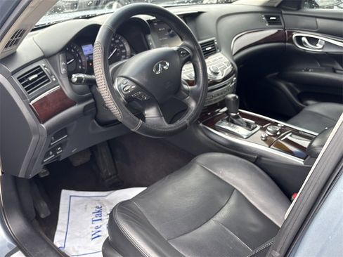 Used 2017 INFINITI Q70 3.7 image 11