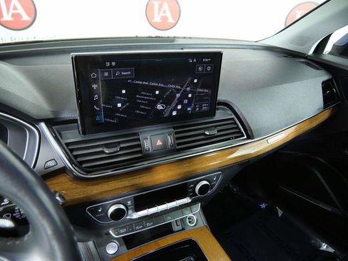 Used 2023 Audi Q5 2.0T Premium Plus w/ Premium Plus Package AWD/4WD image 18