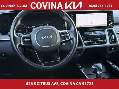 Used 2022 Kia Sorento EX w/ Panoramic Sunroof Package image 26