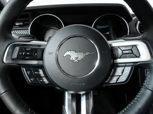 Used 2019 Ford Mustang Coupe image 8