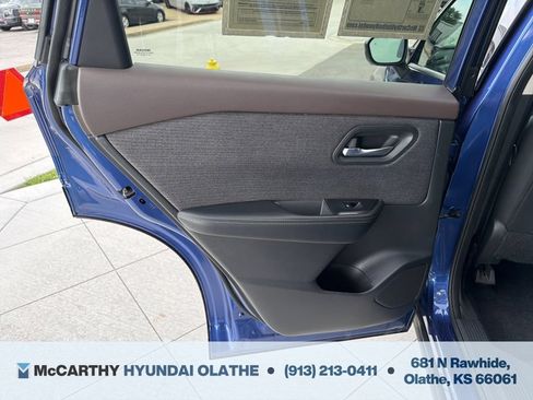 Used 2021 Nissan Rogue SV FWD image 23