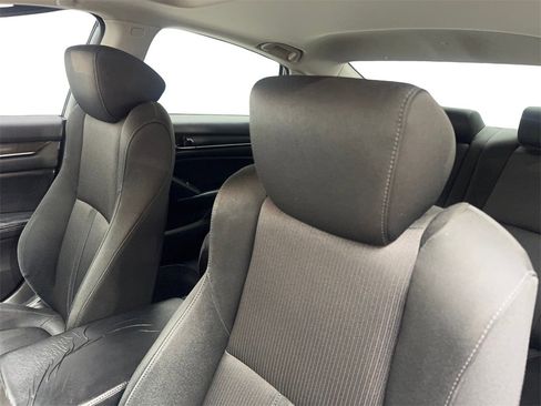 Used 2018 Honda Accord EX image 27