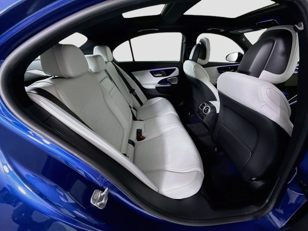 Used 2025 Mercedes-Benz C 300 Sedan image 22