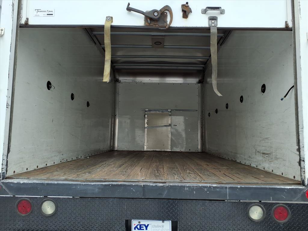Used 2016 Chevrolet Express 3500 RWD image 20