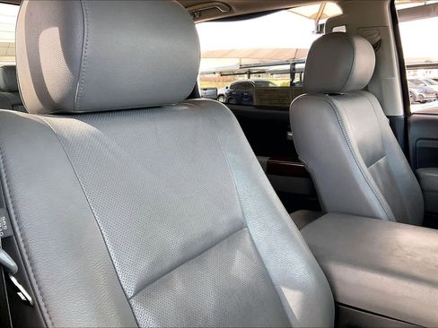 Used 2012 Toyota Tundra Limited w/ Platinum Pkg image 9