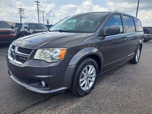 Used 2019 Dodge Grand Caravan SXT FWD image 8