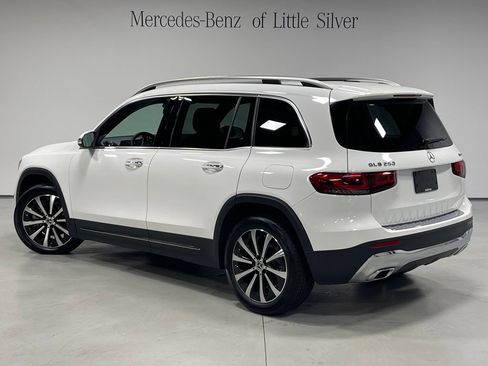 Certified 2023 Mercedes-Benz GLB 250 4MATIC image 3