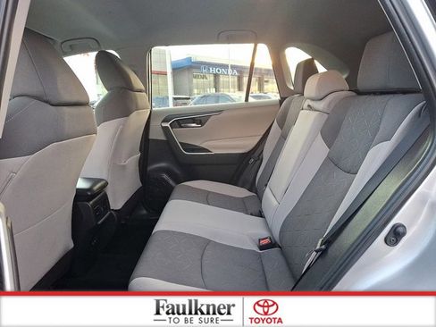 Certified 2020 Toyota RAV4 XLE image 10