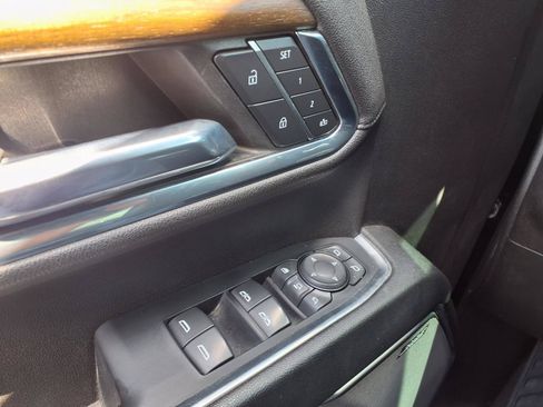 Used 2024 Chevrolet Silverado 2500 High Country w/ High Country Premium Package AWD/4WD image 23