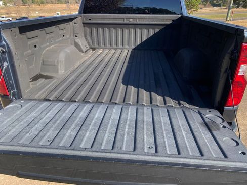 Used 2020 Chevrolet Silverado 1500 LT w/ Texas Edition image 10