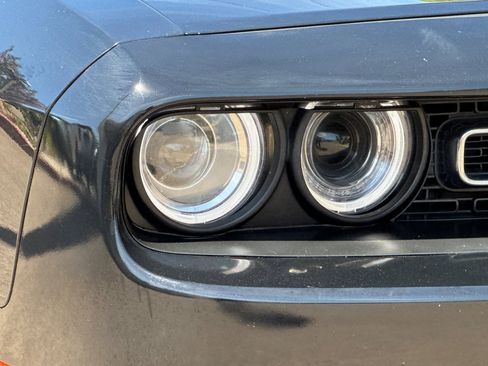 Used 2019 Dodge Challenger SXT RWD image 12