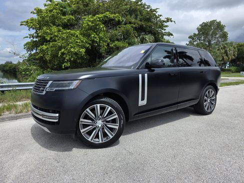 Certified 2023 Land Rover Range Rover Long Wheelbase Autobiography AWD/4WD image 1