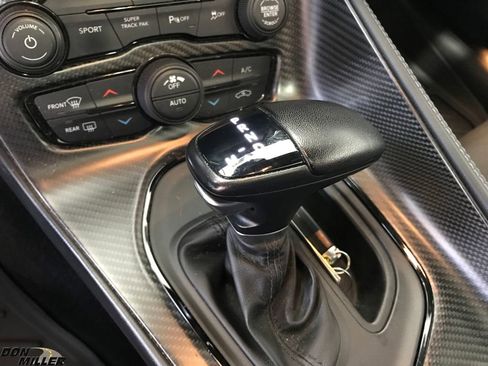 Certified 2020 Dodge Challenger R/T w/ Carbon/Suede Interior Package image 26