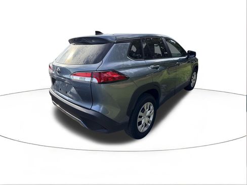 Used 2024 Toyota Corolla Cross L FWD image 2