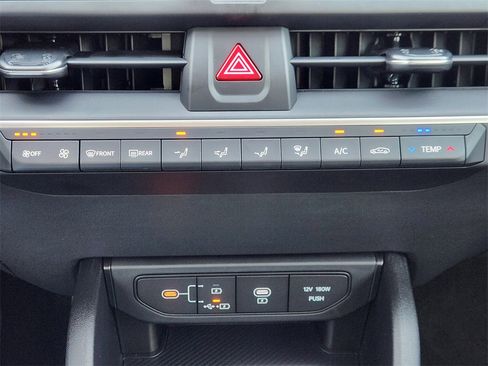 New 2025 Kia K4 LXS image 13