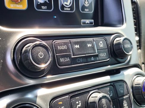 Used 2020 Chevrolet Tahoe LT w/ Z71 Midnight Edition AWD/4WD image 24