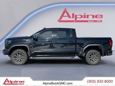 Used 2024 GMC Sierra 1500 AT4X image 2