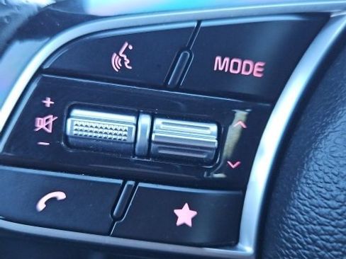 Used 2024 Kia Forte GT-Line w/ GT-Line Premium Package image 19