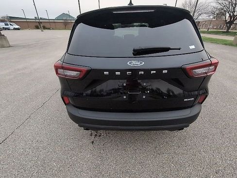 Used 2025 Ford Escape ST-Line image 11