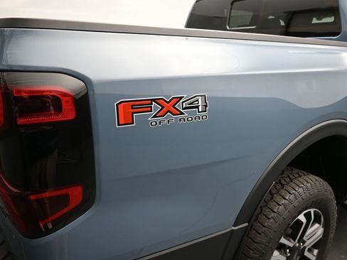 New 2025 Ford Ranger Lariat w/ FX4 Off-Road Package image 10