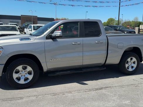 Used 2022 RAM 1500 Big Horn AWD/4WD image 3