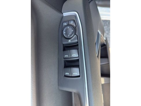 New 2026 GMC Sierra 1500 Elevation AWD/4WD image 8