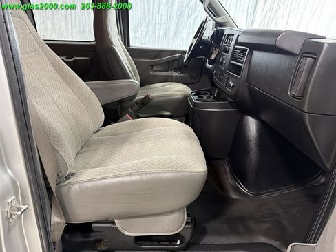 Used 2020 Chevrolet Express 2500 LS w/ Driver Convenience Package RWD image 15